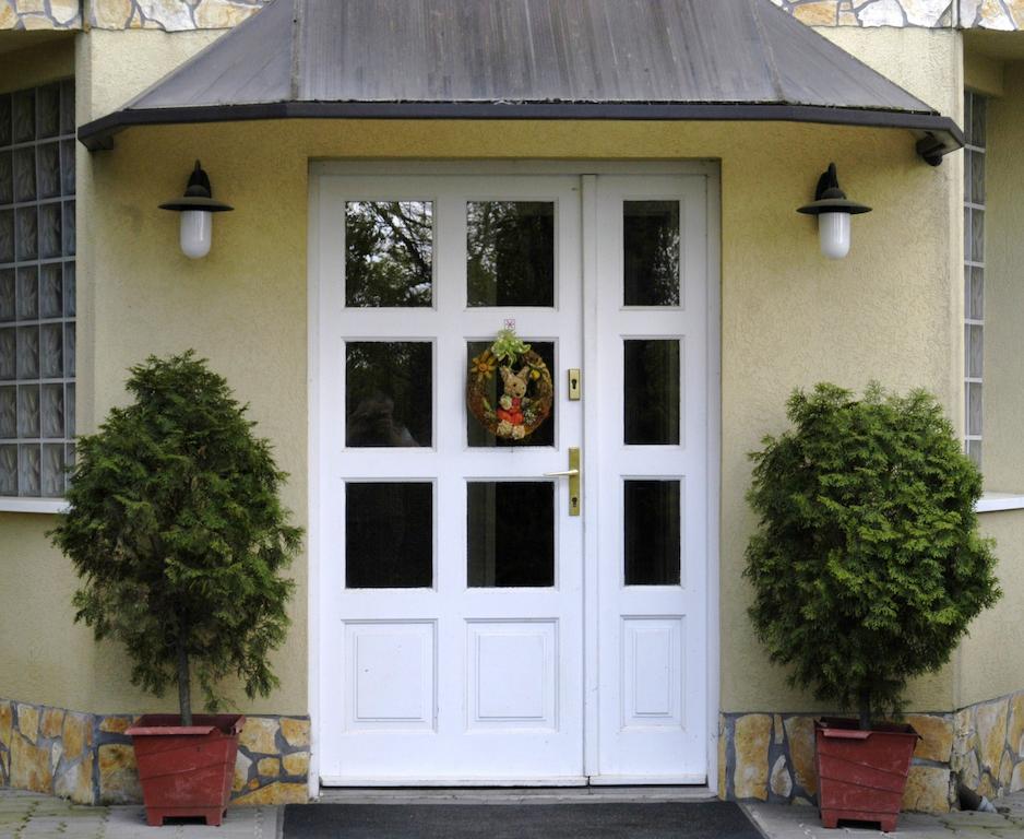 Bed and Breakfast Hegyesi Vendeghaz Гёдёллё Экстерьер фото